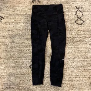 Black Camo Lululemon Align Leggings 25in